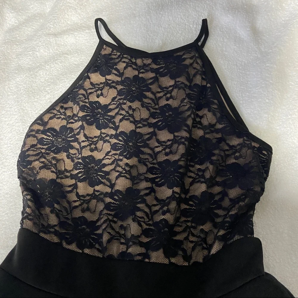 Macy’s Emerald Sundae Floral Flowy Skater Lace Dress - Picture 3 of 6